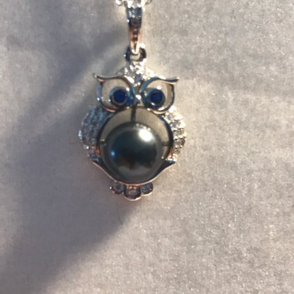 Vantel Pearls Necklaces - Picture 2 of 16